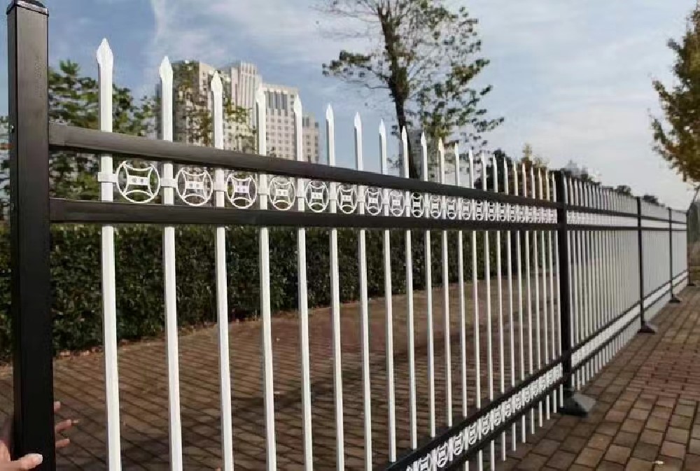 临沧古铜色小区护栏